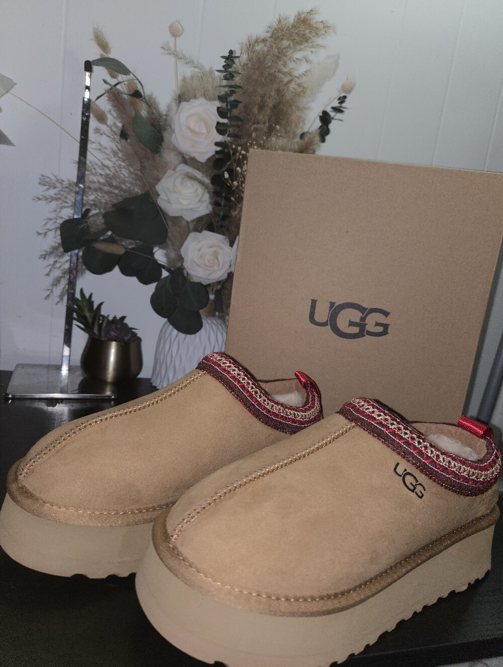 Tasman Platform Slipper size 8